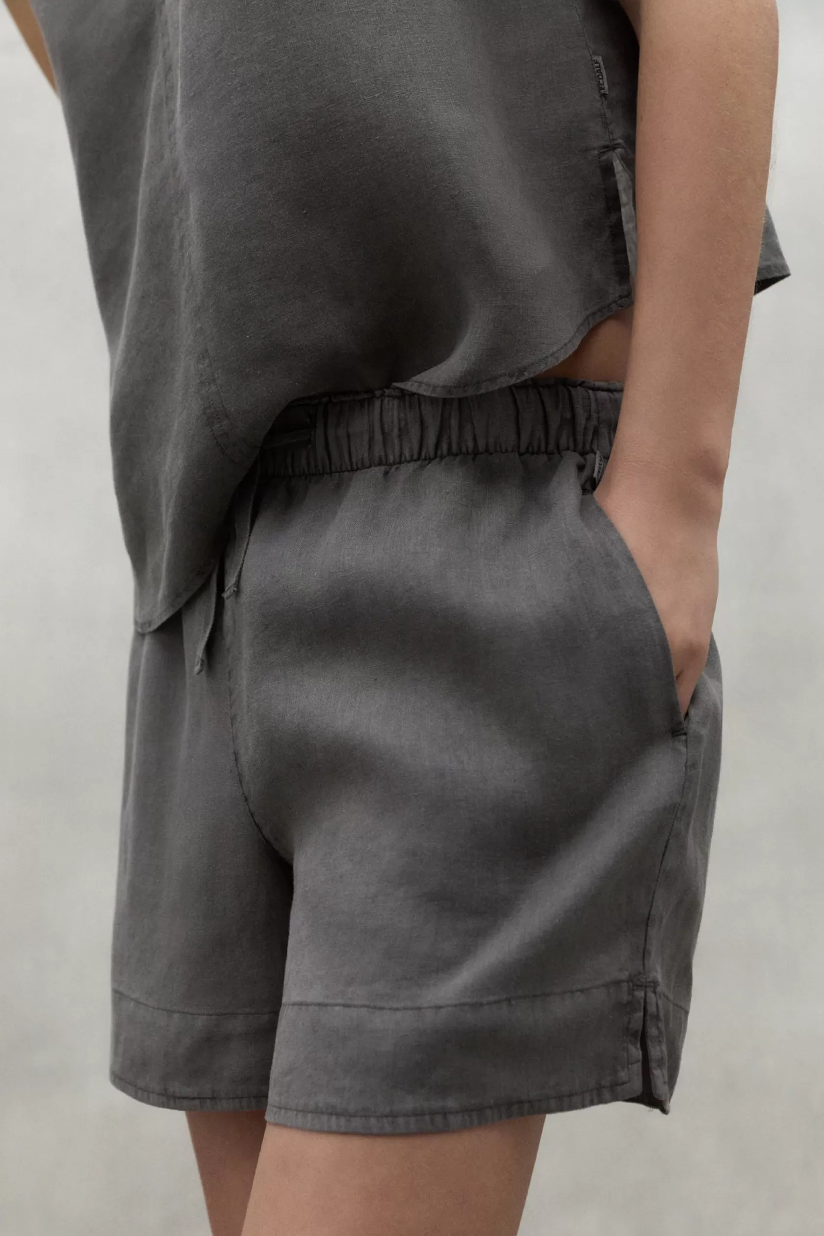 Pantalones*Ecoalf BROWN DEVA LINEN SHORTS charcoal